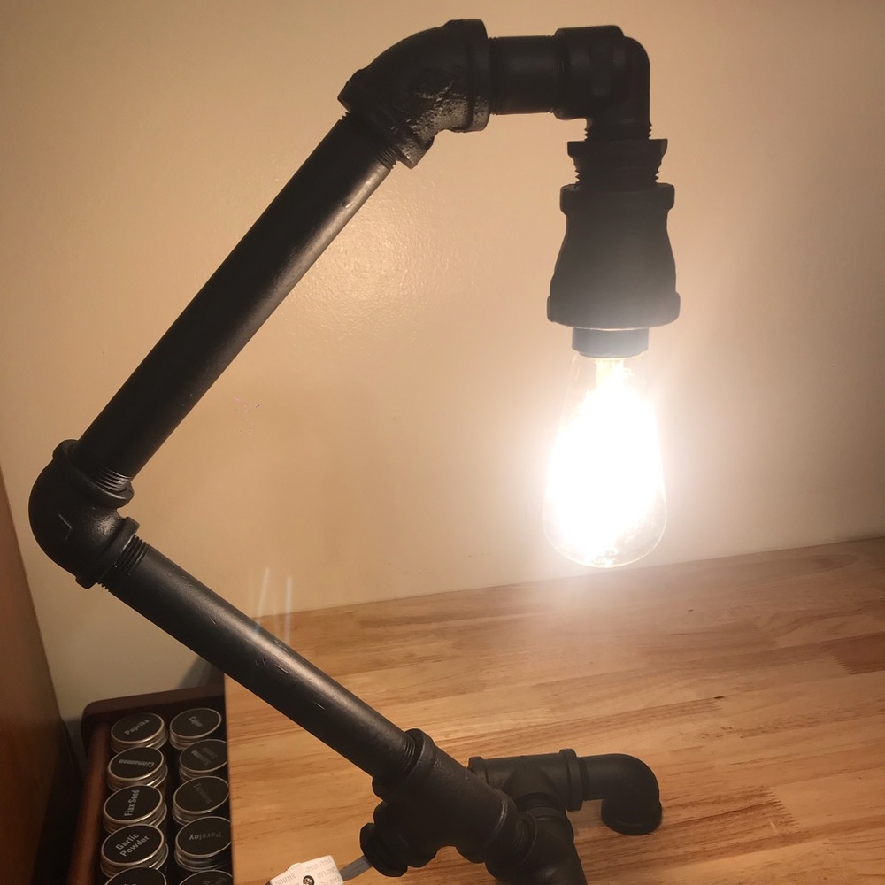 Industrial light fixture